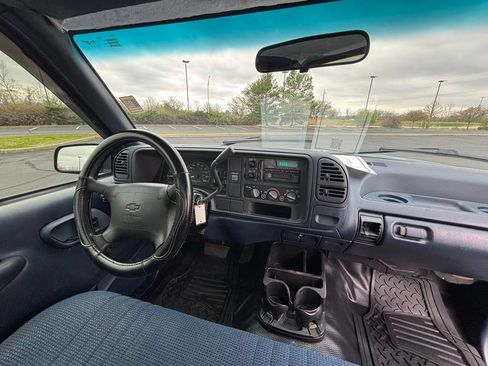 Used 1996 Chevrolet Silverado 1500 2WD Regular Cab image 14