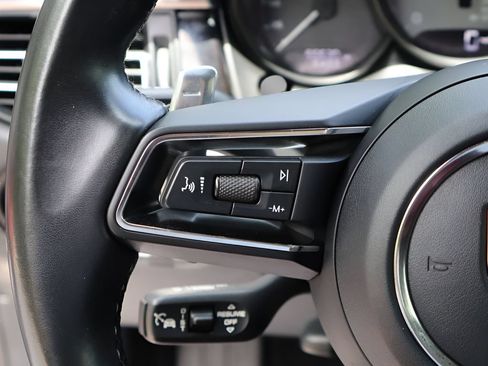 Used 2023 Porsche Macan S AWD/4WD image 29