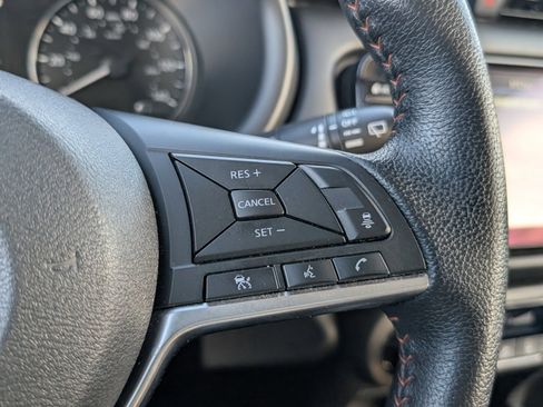 Used 2023 Nissan Kicks SR image 24