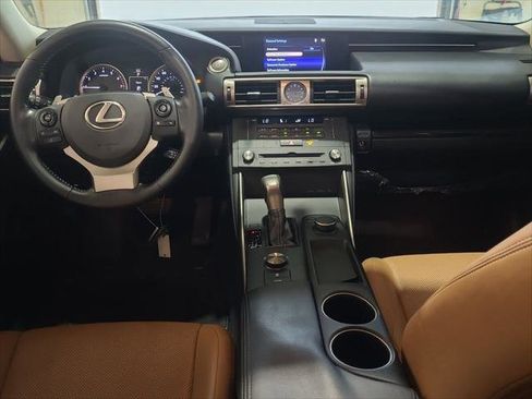 Used 2016 Lexus IS 200t RWD image 11