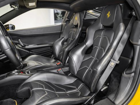 Used 2011 Ferrari 458 Italia Coupe RWD image 20
