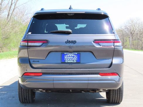 New 2026 Jeep Grand Cherokee L Limited AWD/4WD image 16