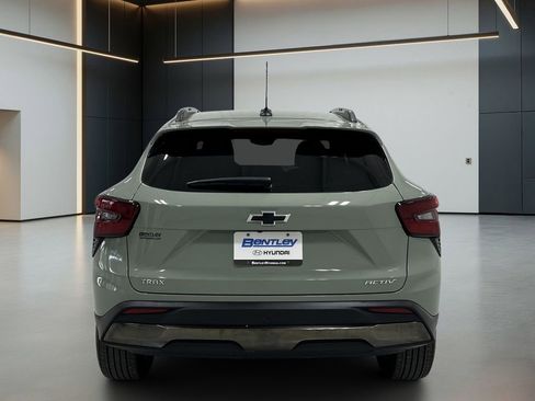 Used 2025 Chevrolet Trax ACTIV w/ Driver Confidence Package FWD image 5