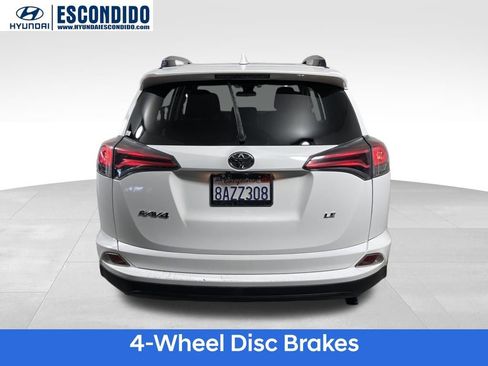 Used 2018 Toyota RAV4 LE image 4