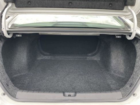 Used 2019 Honda Insight Touring image 4