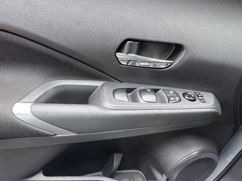 Used 2024 Nissan Kicks SV FWD image 18