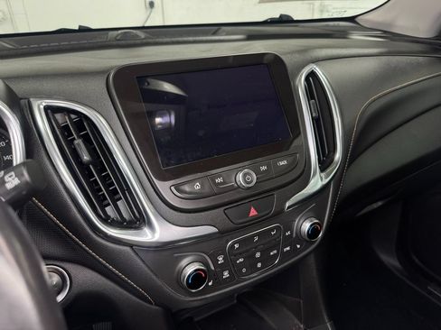 Used 2019 Chevrolet Equinox Premier AWD/4WD image 18