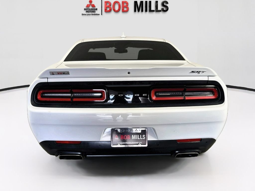 Used 2016 Dodge Challenger SRT w/ Technology Group RWD image 6