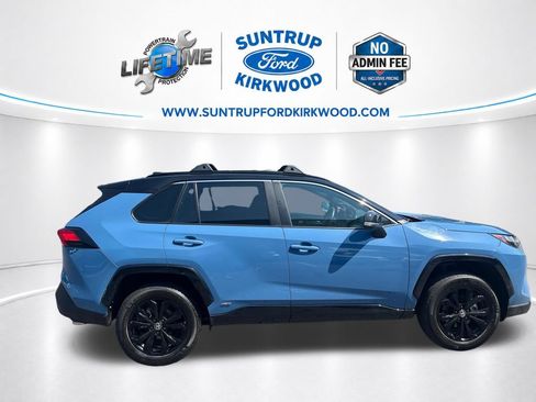 Used 2025 Toyota RAV4 XSE w/ Advanced Technology Package AWD/4WD image 8