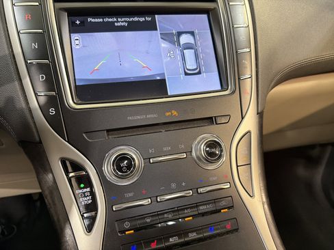 Used 2019 Lincoln Nautilus Reserve image 19