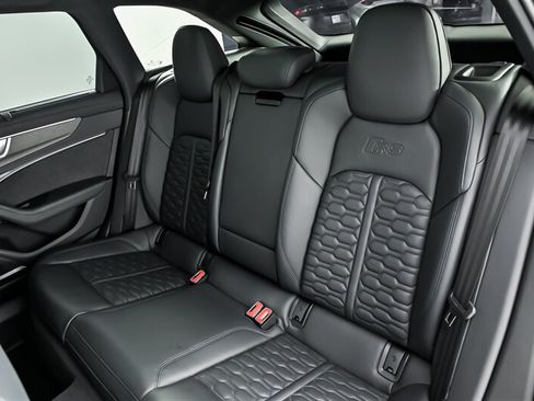 Used 2022 Audi RS 6 AWD/4WD image 19