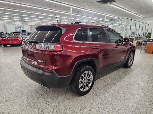 Used 2019 Jeep Cherokee Latitude Plus w/ Comfort/Convenience Group FWD image 5