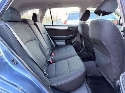 Used 2018 Subaru Outback 2.5i image 16