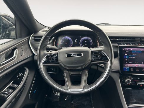 Used 2021 Jeep Grand Cherokee L Overland w/ Luxury Tech Group IV image 14