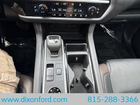 Used 2023 Nissan Pathfinder Platinum AWD/4WD image 15