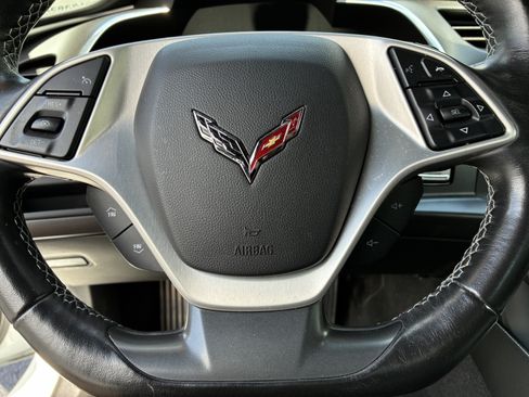 Used 2019 Chevrolet Corvette Stingray Coupe w/ 1LT RWD image 22