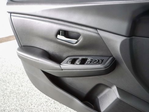 Used 2024 Nissan Sentra SV FWD image 21