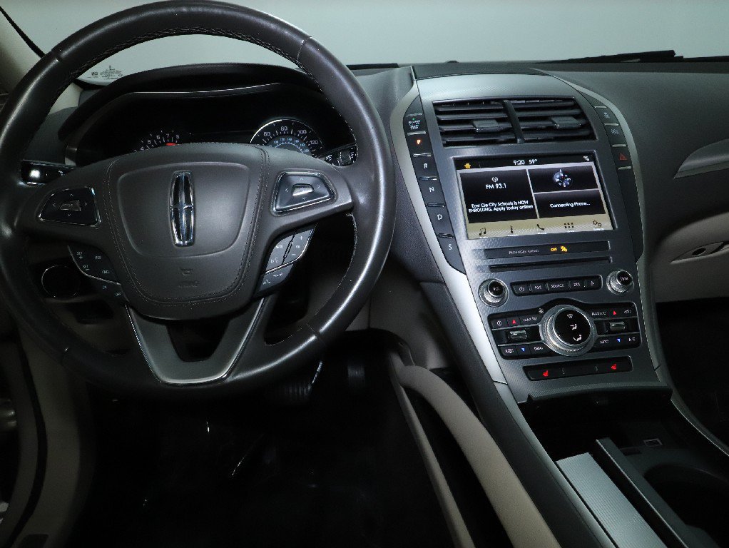 Used 2017 Lincoln MKZ Premiere FWD image 26