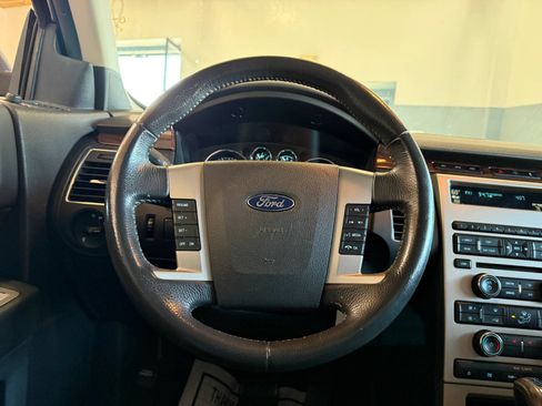 Used 2009 Ford Flex SEL FWD image 14