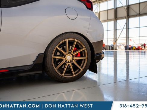 Used 2020 Hyundai Veloster N image 32