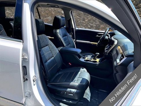 Used 2018 GMC Acadia Denali w/ Technology Package AWD/4WD image 7