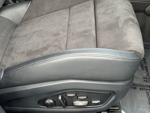 Certified 2023 Porsche Taycan GTS image 13