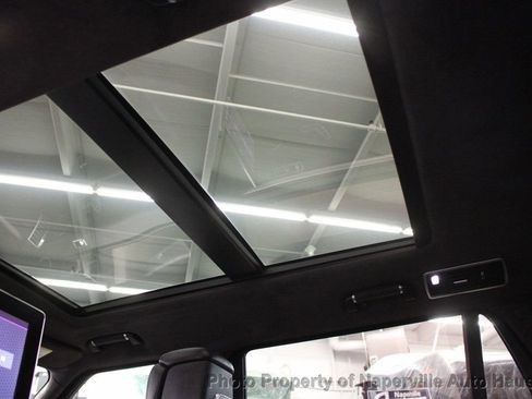 Used 2020 Land Rover Range Rover Long Wheelbase HSE AWD/4WD image 36
