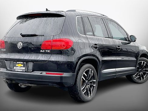 Used 2015 Volkswagen Tiguan SEL image 12