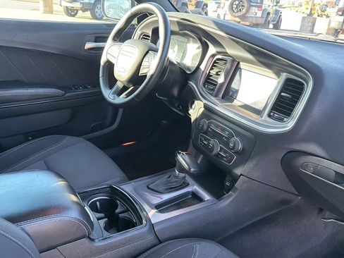Used 2019 Dodge Charger SXT w/ Blacktop Package image 67