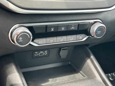 Certified 2025 Nissan Altima 2.5 S FWD image 35