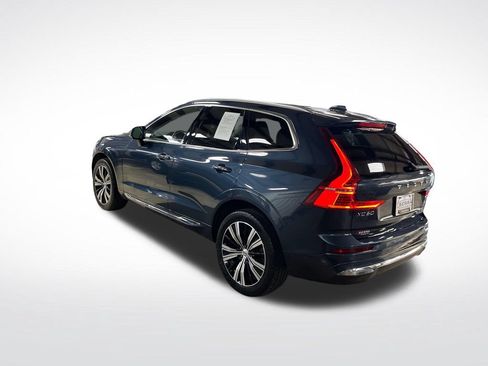 Certified 2023 Volvo XC60 B5 Plus w/ Climate Package AWD/4WD image 4
