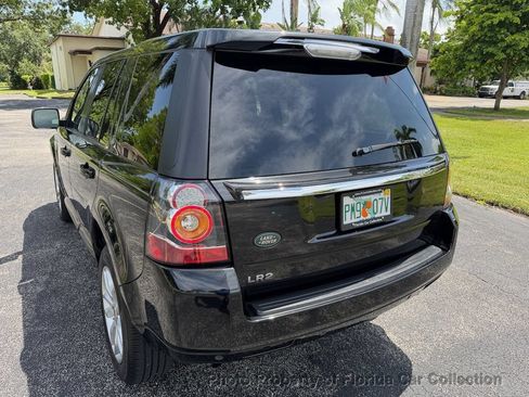 Used 2014 Land Rover LR2 AWD/4WD image 17