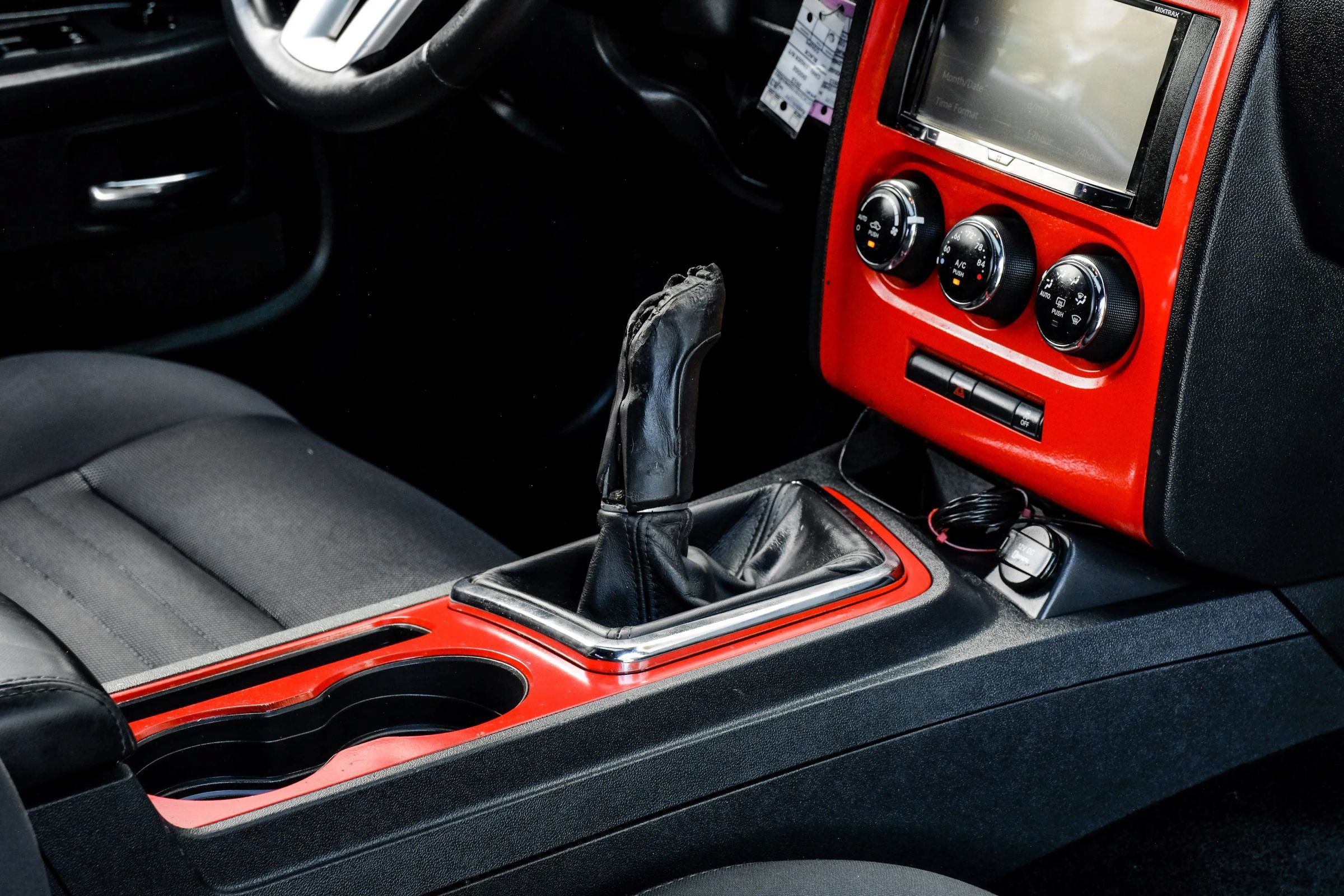 Used 2013 Dodge Challenger R/T w/ Blacktop Pkg RWD image 28