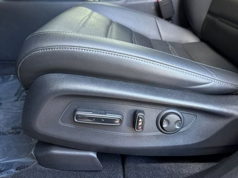 Used 2025 Honda CR-V EX-L image 13