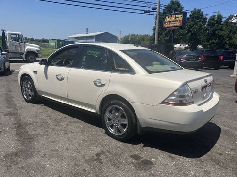 Used 2009 Ford Taurus Limited AWD/4WD image 8