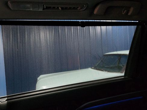 Used 2017 Toyota Highlander Limited image 22