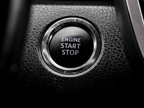 Certified 2021 Toyota Camry XLE AWD/4WD image 35
