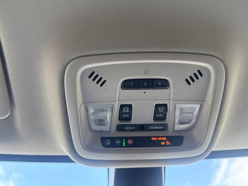 Used 2021 Chevrolet Traverse Premier w/ Redline Edition FWD image 26