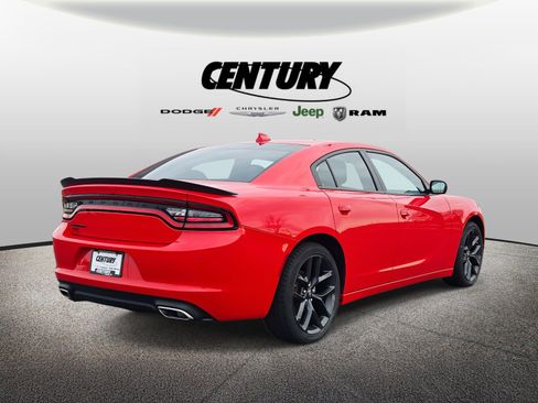 Used 2023 Dodge Charger SXT w/ Blacktop Package image 4