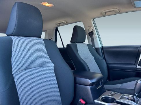 Used 2024 Toyota 4Runner SR5 AWD/4WD image 30