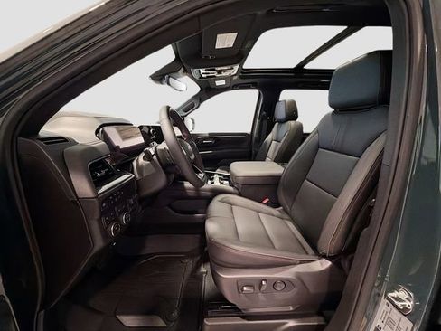 New 2026 Chevrolet Suburban RST w/ Advanced Technology Package AWD/4WD image 20