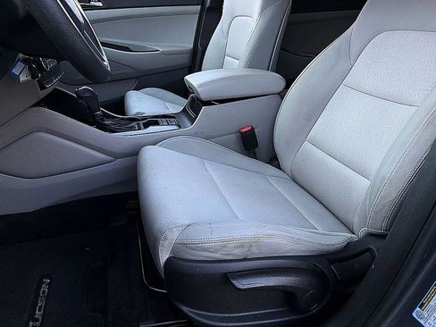 Used 2018 Hyundai Tucson SE AWD/4WD image 10
