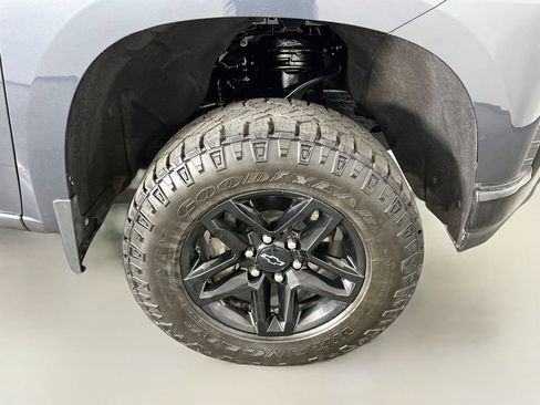 Used 2021 Chevrolet Silverado 1500 LT Trail Boss w/ Convenience Package II AWD/4WD image 36