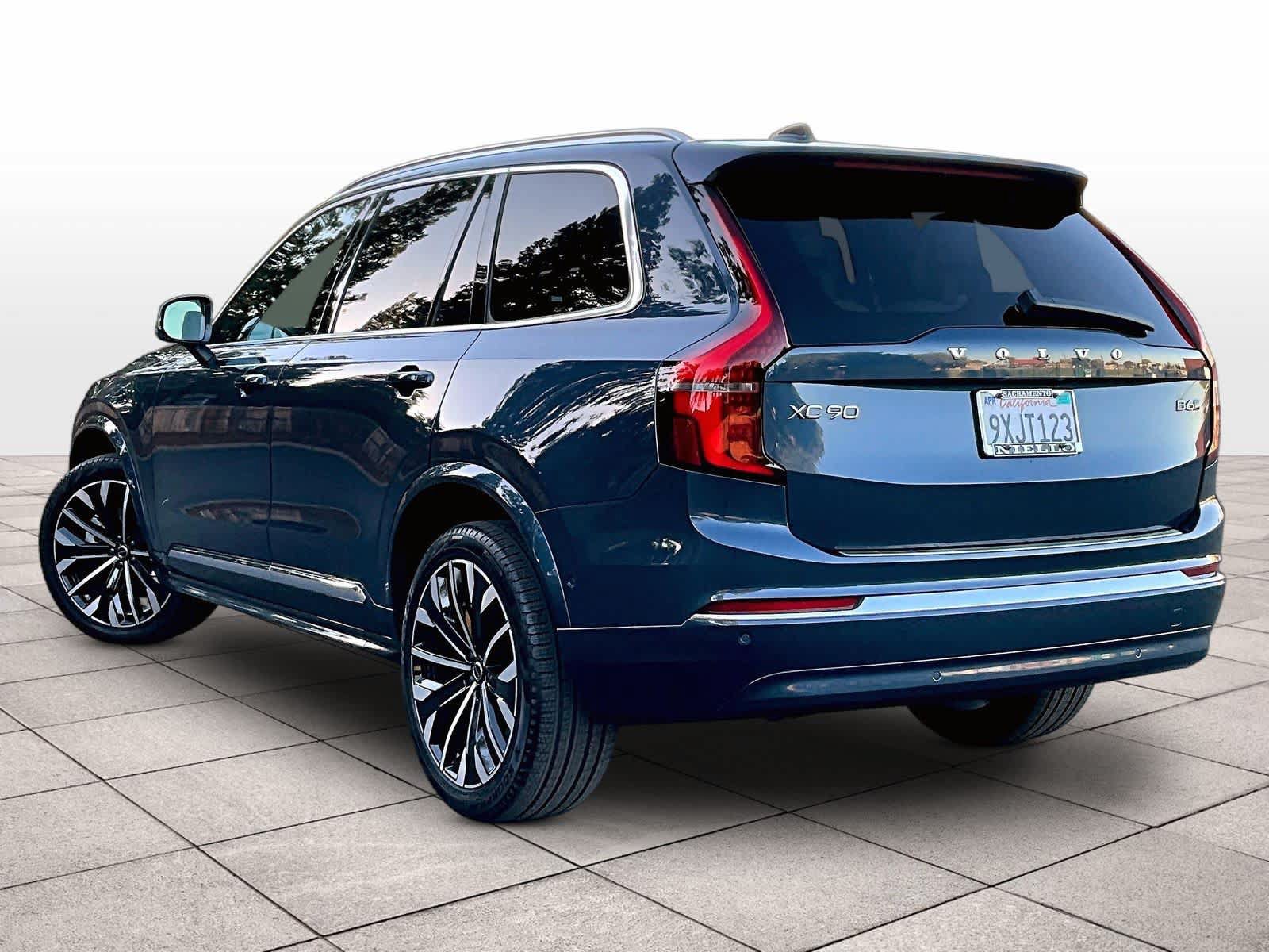 Used 2026 Volvo XC90 B6 Plus w/ Protection Package Premier AWD/4WD image 16