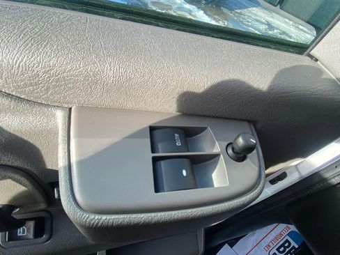 Used 2025 Chevrolet Express 2500 Extended w/ Communications Package image 26