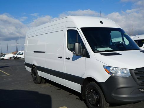 New 2026 Mercedes-Benz Sprinter 3500 image 3