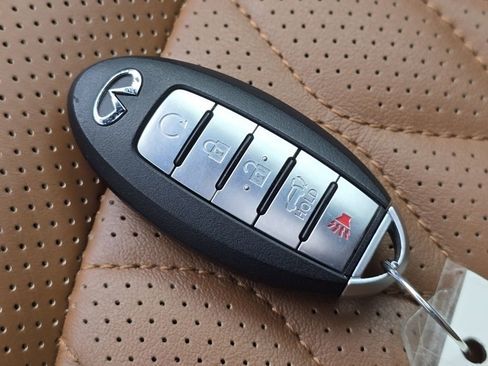 Certified 2024 INFINITI QX80 Sensory image 37