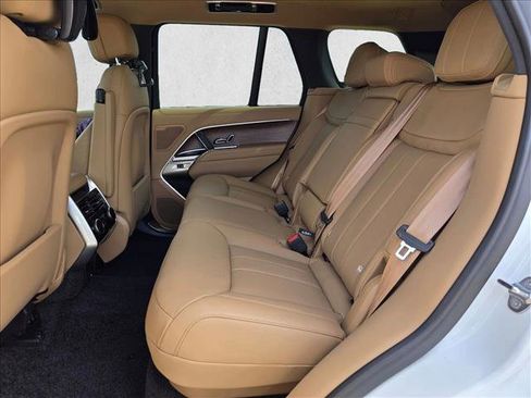 New 2026 Land Rover Range Rover SE image 16