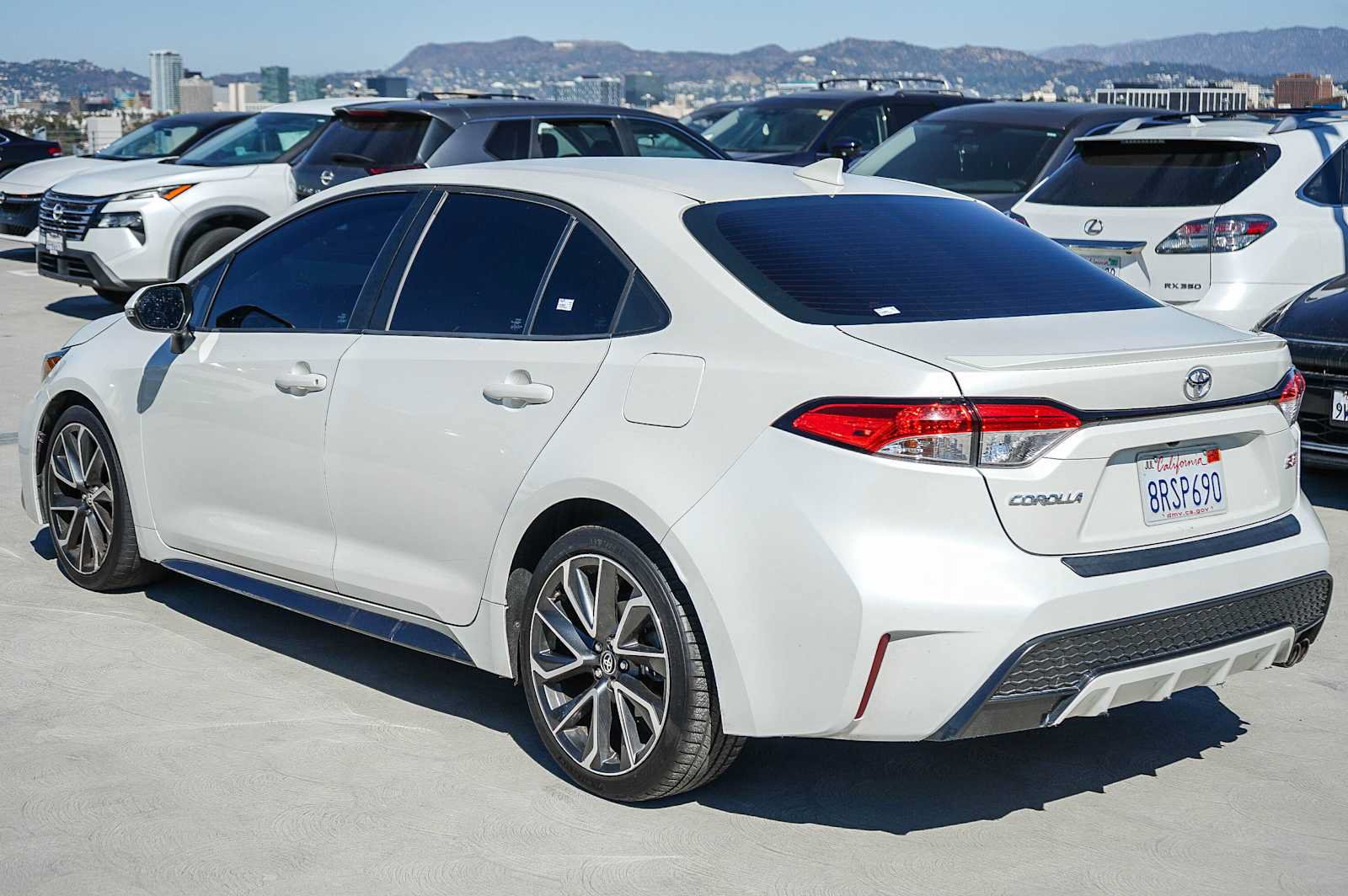 Used 2020 Toyota Corolla SE w/ Carpet Mat Package (TMS) FWD image 8