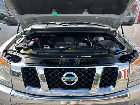 Used 2013 Nissan Titan SV AWD/4WD image 37